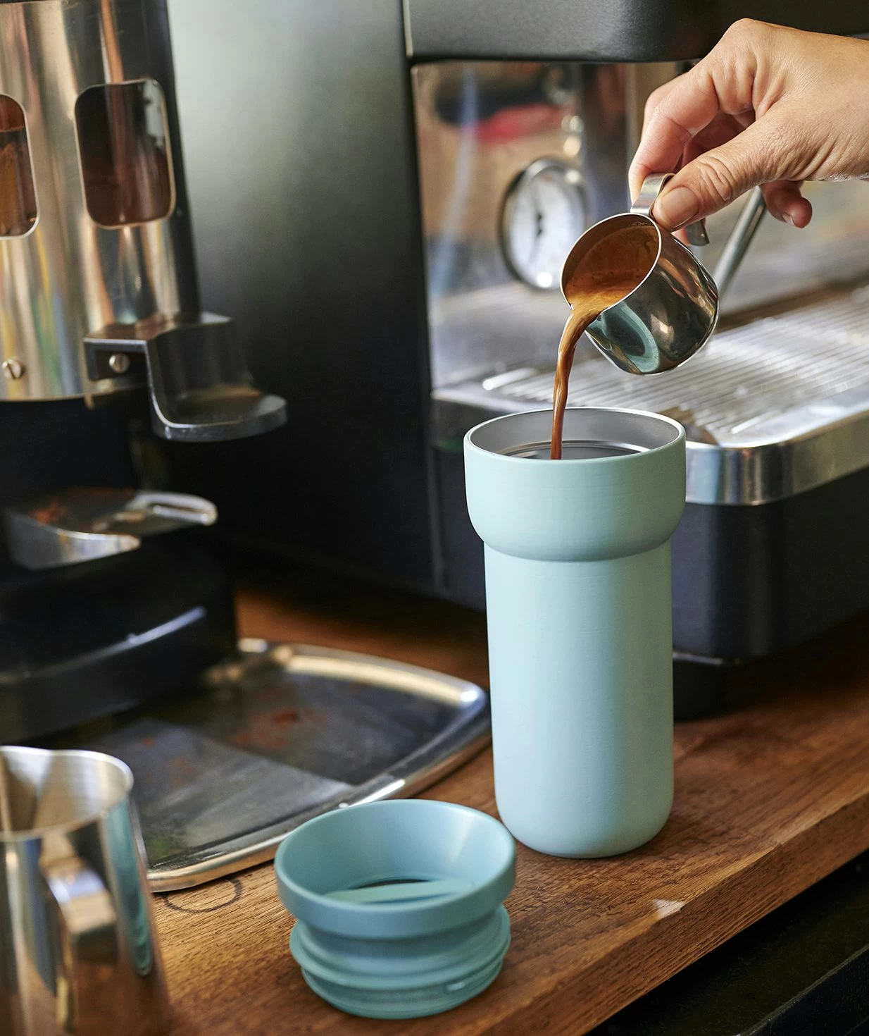 Mepal Isoleerbeker Ellipse 375 Ml - Nordic Green Rvs OP=OP 2 Mepal Isoleerbeker Ellipse 375 Ml - Nordic Green Rvs OP=OP - Afbeelding 2